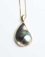 GOLD PENDANT