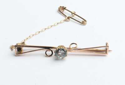 GOLD BROOCH