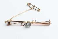 GOLD BROOCH