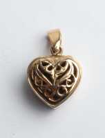GOLD PENDANT