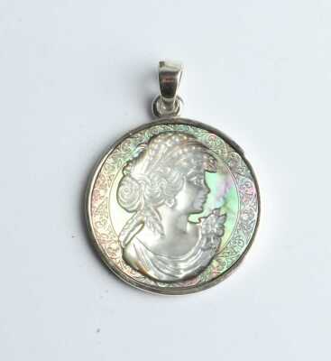 SILVER PENDANT