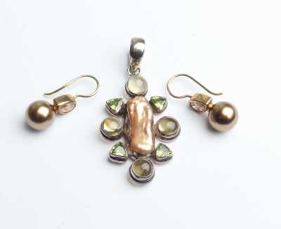 SILVER PENDANT