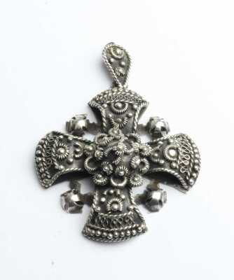 SILVER PENDANT