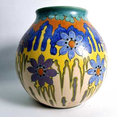 GOUDA VASE