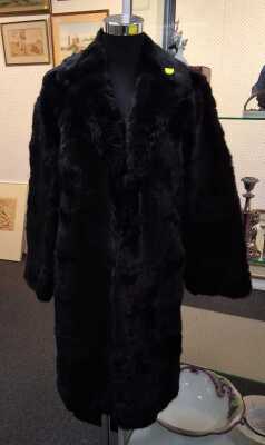 FUR COAT