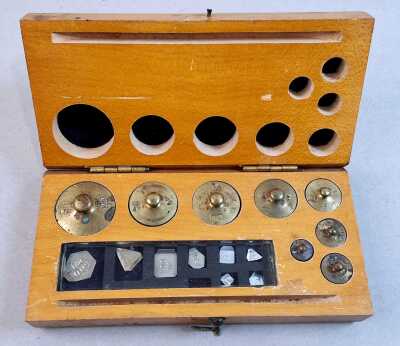 BOXED WEIGHTS