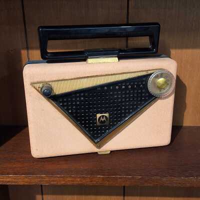 MOTOROLA RADIO
