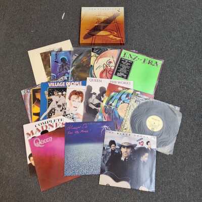LP RECORDS