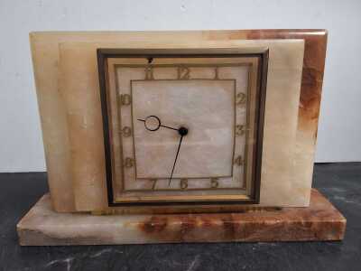 MANTLE CLOCK