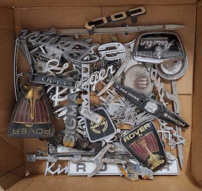 CAR BADGES