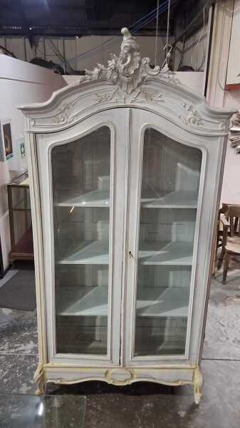 ARMOIRE