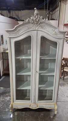 ARMOIRE