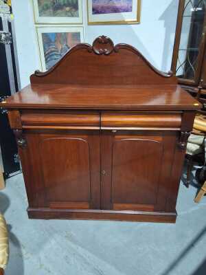 CHIFFONIER