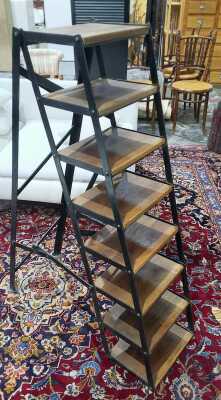 VINTAGE STEP LADDER
