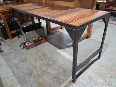 POTTING TABLE