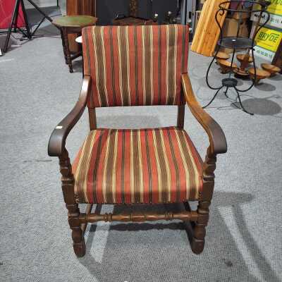 ARM CHAIR