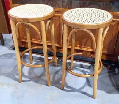 PAIR OF STOOLS