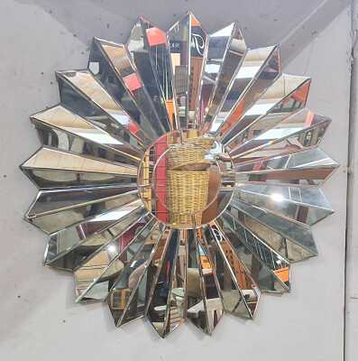 CONTEMPORARY WALL MIRROR