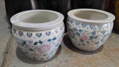 PLANT POTS