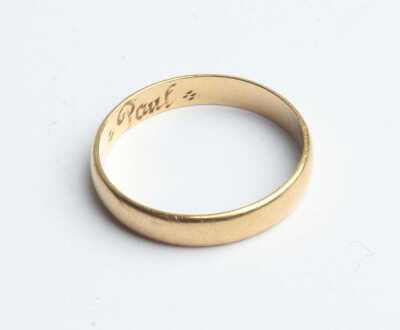 GOLD RING
