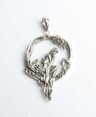 SILVER PENDANT