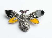 BEE BROOCH