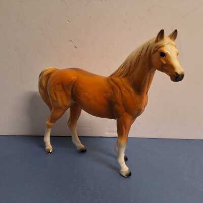 CERAMIC HORSE