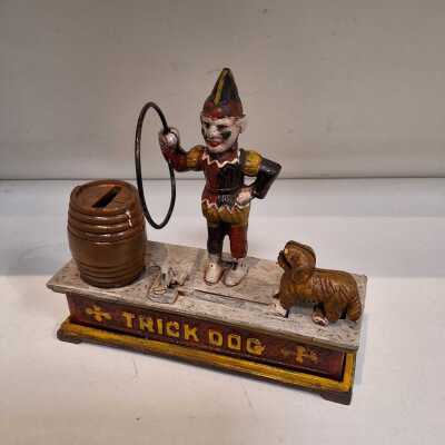 VINTAGE STYLE COIN BANK