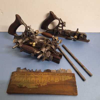 COMBINATION PLANE