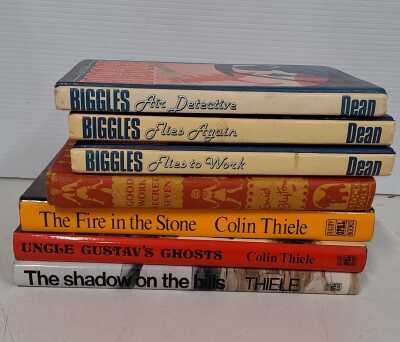VINTAGE BOOKS