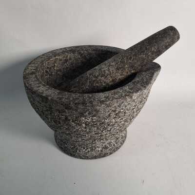 MORTAR AND PESTLE